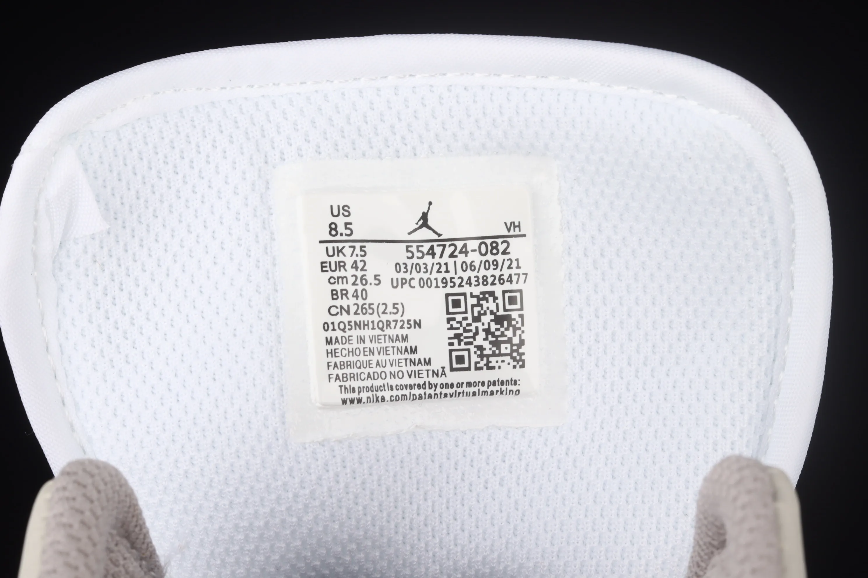 All Categories Air Jordan Jordan Series Basketball Shoes Air Jordan 1 Mid Air Jordan 1 Mid AJ1 Joe 1 Middle Linen College Gray Mid-top Basketball Shoes 554724-082